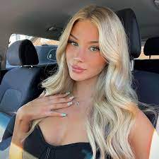 <em>Chloe M.</em>